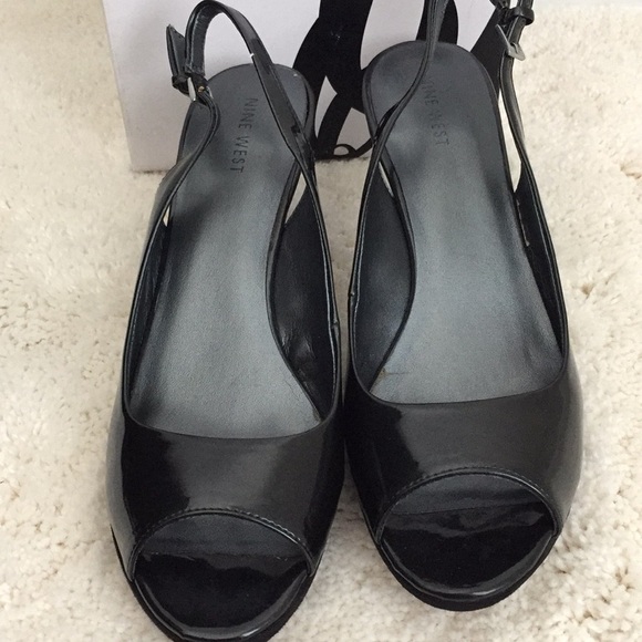 NWT(with box) Nine West black patent leather heels - Picture 4 of 8